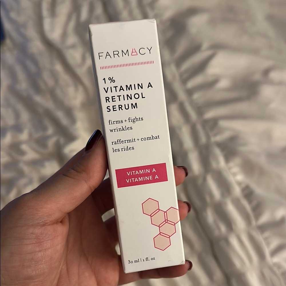 Farmacy Vitamin A Retinol Serum - White and Red